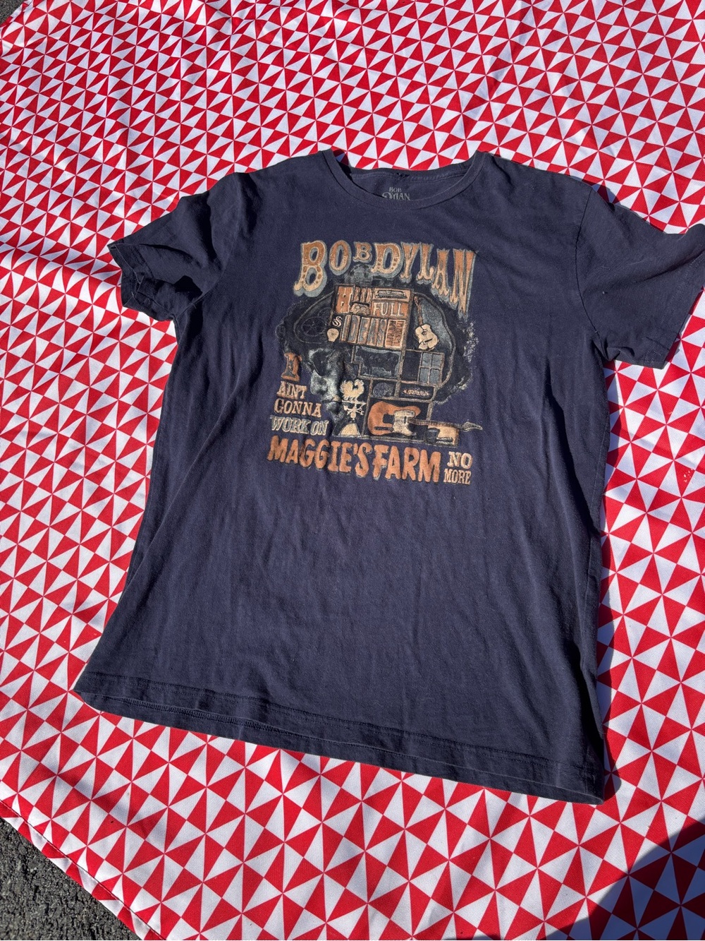 Men’s medium Bob Dylan tshirt